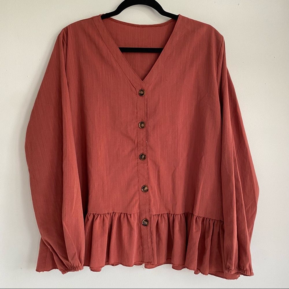🟠 PLUS Peplum Rust Button Blouse XXL